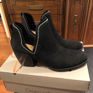 Crown Vintage Woodie Black Bootie 